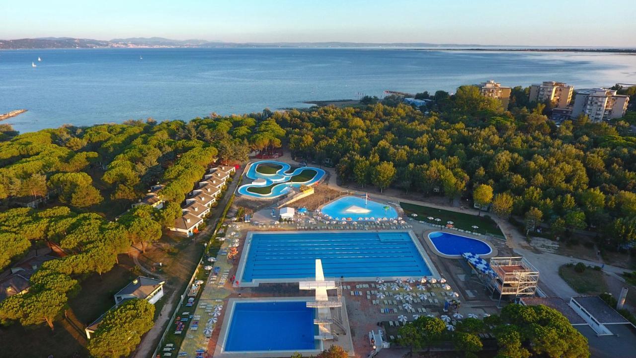 Club Del Sole Marina Julia Family Collection Hotel Exterior photo