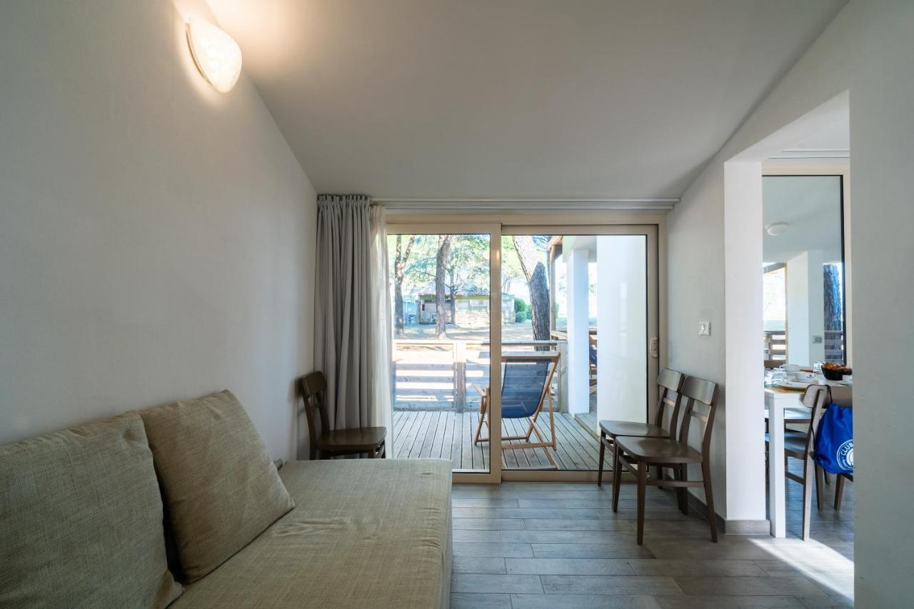 Club Del Sole Marina Julia Family Collection Hotel Exterior photo